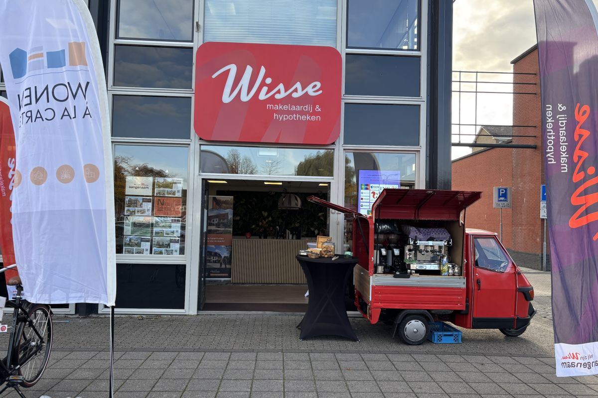 Start verkoop unieke herenhuizen Hendrik-Ido-Ambacht