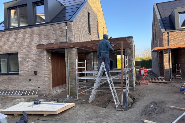 Vrijstaande bungalows en villa opgeleverd! : Vrijstaande bungalows en villa opgeleverd!