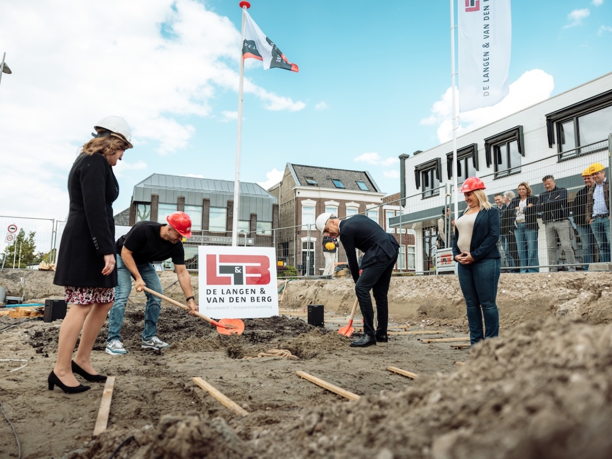 Feestelijke Start bouw Beukenhof Waddinxveen