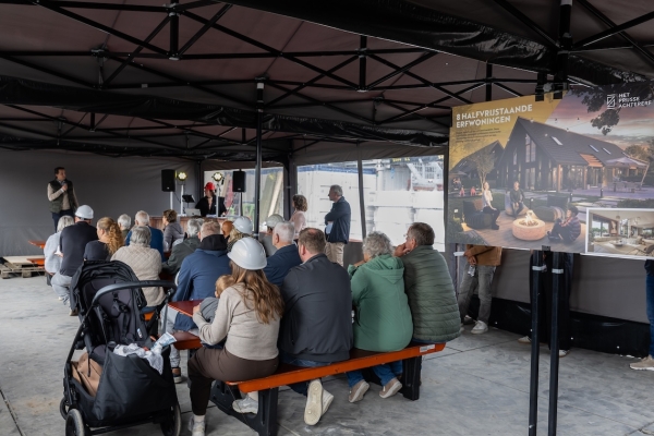 Feest bij het Prijsse Achtererf : Feest bij het Prijsse Achtererf
